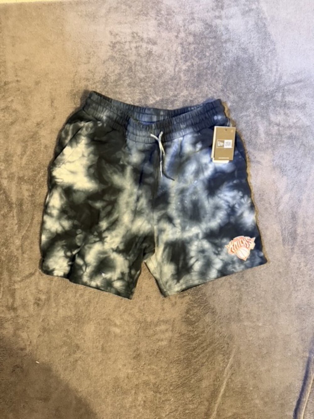 NWT New Era Knicks Tie-Dye Fleece Shorts Size L